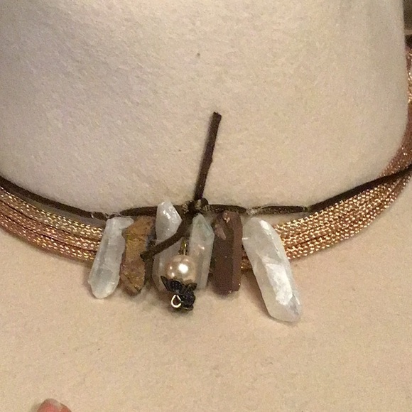 Ruxpinsrags xWyeth Alice’s Wonderland rancher - Picture 8 of 12